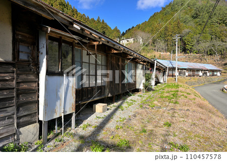 明延鉱山跡 北星社宅（北星長屋社宅）兵庫県養父市 110457578