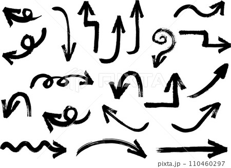 筆で手描きした矢印の素材セット 110460297