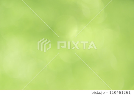 グリーン系玉ボケイメージ　背景素材 110461261