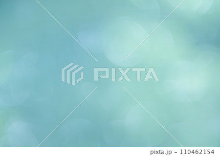 グリーン系玉ボケイメージ　背景素材 110462154