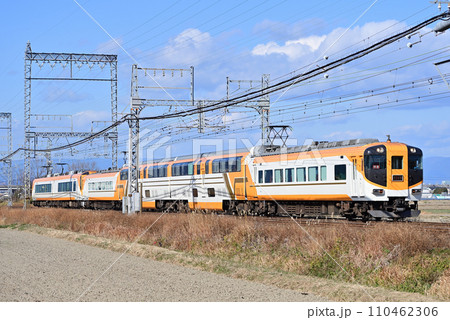 近鉄山田線 東松阪ー櫛田 近鉄 30000系 V02編成 ビスタEX 近鉄山田線 東松阪ー櫛田 近鉄 30000系 V02編成 ビスタEX 110462306