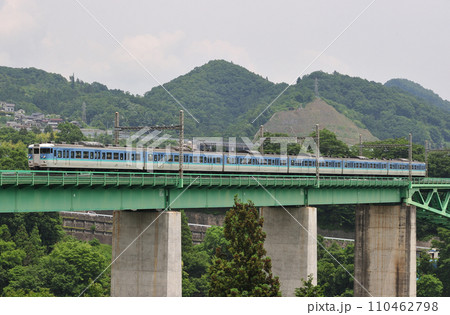 中央本線　鳥沢ー猿橋　JR東日本　115系　C12編成（長野） 110462798