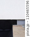 Construction of a country house. Draining water from the foundation of the house, using a waterproofing membrane. 110465596