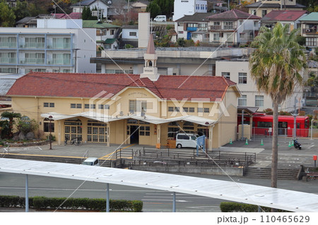 三角駅と周辺の様子(海のピラミッド) 三角駅と周辺の様子(海のピラミッド) 110465629