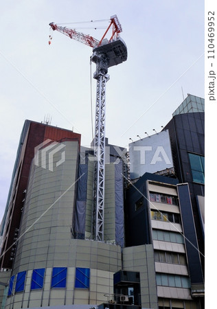 銀座四丁目交差点ビル工事 110469952