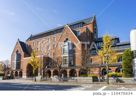 同志社大学 寒梅館 同志社大学 寒梅館 110470834