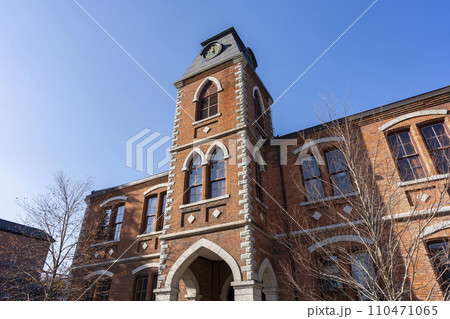同志社大学 今出川キャンパスの彰栄館 110471065