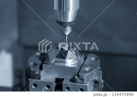 The CNC milling machine mirror surface cutting mold part by solid ball end mill tool. 110475890