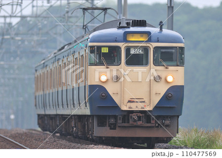 総武本線 佐倉ー物井 JR東日本 113系 111編成(幕張) 総武本線 佐倉ー物井 JR東日本 113系 111編成(幕張) 110477569