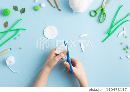 Step by step diy process of making snowdrops flowers. Creativity, crafting with kids. Step by step diy process of making snowdrops flowers. Creativity, crafting with kids. 110478157