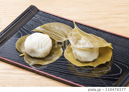 いばらまんじゅう　郷土菓子　和菓子　日本のお菓子　いばら餅　郷土料理 110478377