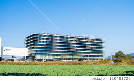 動き出す「1兆円工場」熊本工場建設地 『TSMC』（JASM）台湾積体電路製造 日本(冬)熊本県菊陽 110481726