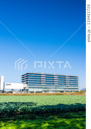 動き出す「1兆円工場」熊本工場建設地 『TSMC』(JASM)台湾積体電路製造 日本(冬)熊本県菊陽 動き出す「1兆円工場」熊本工場建設地 『TSMC』(JASM)台湾積体電路製造 日本(冬)熊本県菊陽 110481728