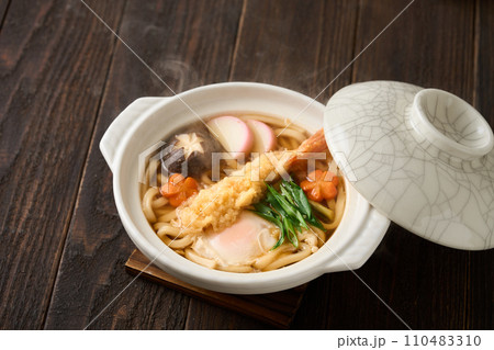 鍋焼きうどん 110483310