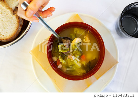 Image of mixed Escudella 110483513