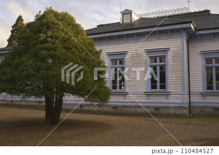 学習院初等科正堂　明治時代のモダン建築 110484527