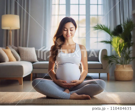 臨月の妊婦 ヨガイメージ「AI生成画像」  臨月の妊婦 ヨガイメージ「AI生成画像」  110484635