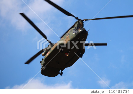 輸送ヘリコプターCH-47J 110485754