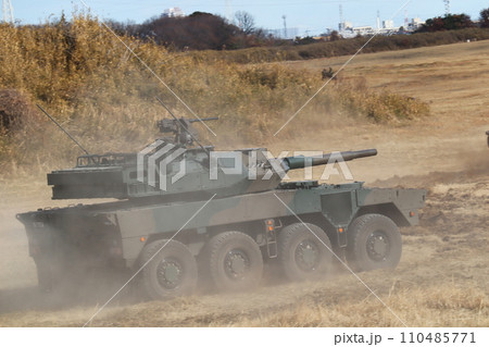 演習中の機動戦闘車 演習中の機動戦闘車 110485771