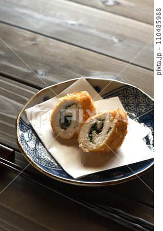 鶏ささみの大葉巻きフライ 110485988