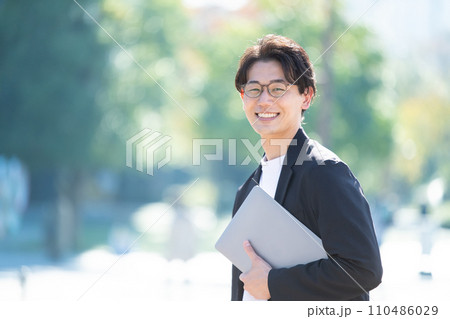 ビジネス・男性 ビジネス・男性 110486029