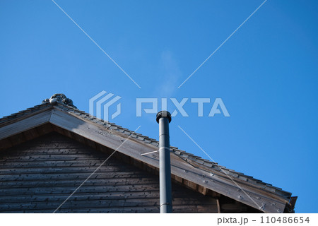 田舎の古民家 110486654