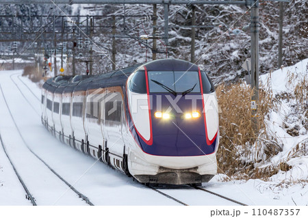 山形新幹線・E3系・SHINKANSEN 110487357