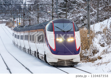 山形新幹線・E3系・SHINKANSEN 110487358