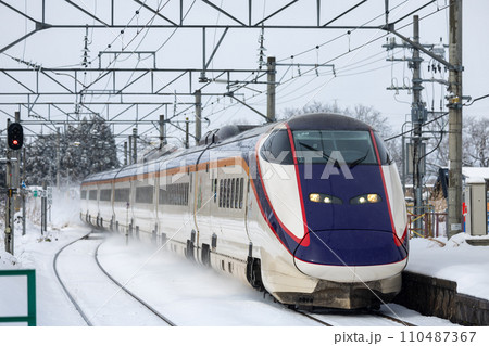 山形新幹線・E3系・SHINKANSEN 110487367