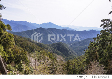 大峯奥駆道 大峯山 熊野古道 日本三大修験道 吉野から熊野への道 世界遺産の紀伊山地 ユネスコ世界遺産 大峯奥駆道 大峯山 熊野古道 日本三大修験道 吉野から熊野への道 世界遺産の紀伊山地 ユネスコ世界遺産 110489981