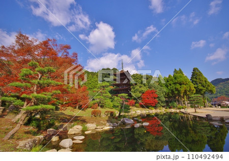 西の京山口 国宝 瑠璃光寺五重塔 西の京山口 国宝 瑠璃光寺五重塔 110492494