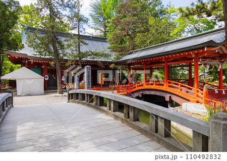 長野県上田市の春 日本の真ん中 新緑の生島足島神社 長野県上田市の春 日本の真ん中 新緑の生島足島神社 110492832