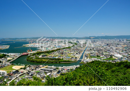 高津子山展望台から和歌山市街を望む　【和歌山県和歌山市】 110492906