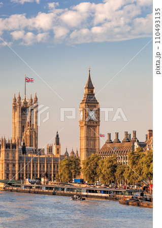 Famous Big Ben with bridge and Thames river in London, England, UK 110493135