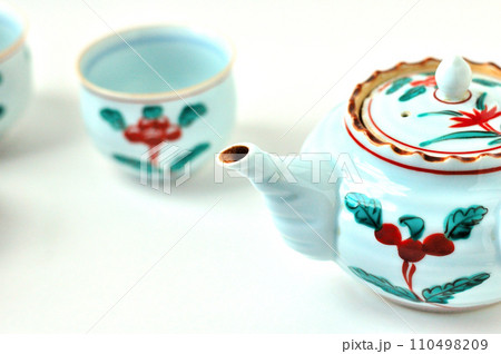 美濃焼赤絵の湯呑みセット 110498209