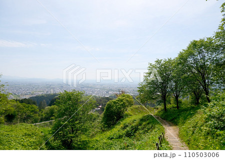新潟県上越市_春日山城_三の丸跡付近からの風景3_2023_4月 新潟県上越市_春日山城_三の丸跡付近からの風景3_2023_4月 110503006