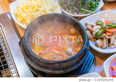 Korea soybean paste stew Korea soybean paste stew 110504144