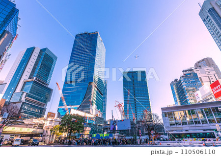 日本の東京都市景観 1月・賑わう渋谷。新年が素晴らしい時代になりますように…=令和6年1月12日 日本の東京都市景観 1月・賑わう渋谷。新年が素晴らしい時代になりますように…=令和6年1月12日 110506110