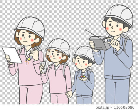 A young family evacuating together during a disaster 110508086