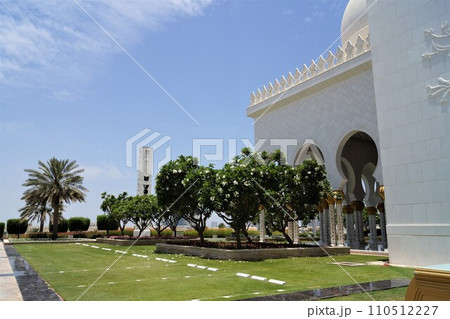 UAE アブダビ シェイクザィードグランドモスク周辺の風景 UAE アブダビ シェイクザィードグランドモスク周辺の風景 110512227