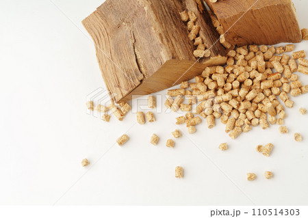 Wooden filler for cat litter box isolated on white background 110514303