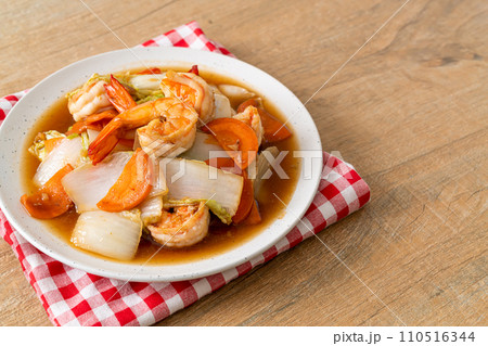 stir-fried Chinese cabbage with shrimps stir-fried Chinese cabbage with shrimps 110516344