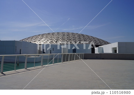 UAE アブダビ サディヤット島のルーブルアブダビ美術館 UAE アブダビ サディヤット島のルーブルアブダビ美術館 110516980