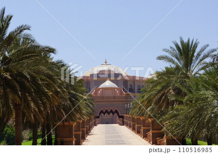 アラブ首長国連邦 アブダビ コルニッシュロード沿いの風景 アラブ首長国連邦 アブダビ コルニッシュロード沿いの風景 110516985