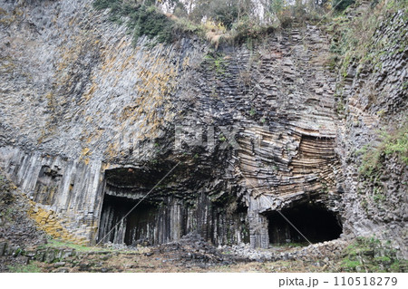 国の天然記念物　豊岡市・玄武洞 110518279