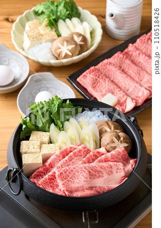 すき焼き肉　国産和牛　肩ロース 110518426