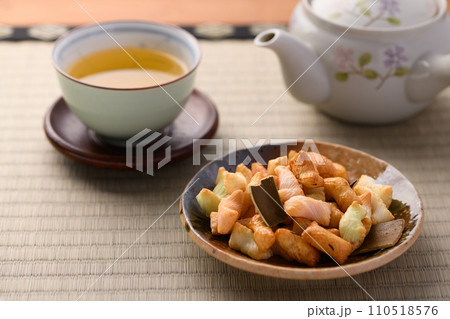 あられとお茶 110518576