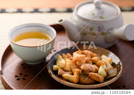 あられとお茶 あられとお茶 110518584