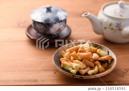 あられとお茶 あられとお茶 110518591