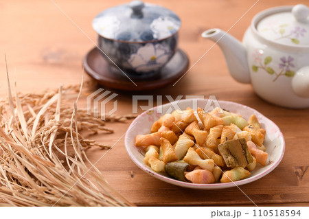 あられとお茶 あられとお茶 110518594